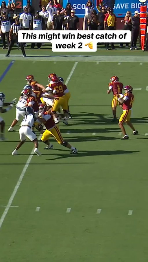 Ja’Kobi Lane loves the one handed TD 🫡