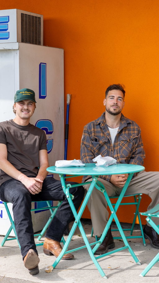 BREAKFAST BURRITOS & BACKROAD BALLADS WITH @owenrieglingmusic 🌯 

Today we’re at the legendary @mennomexltd . Me and @owenriegling parked up, unwrapping breakfast bombs and talking tunes. No silverware. No ego. Just eggs, heat, and good company. Funny enough, I posted my first review in my car at this exact spot one year ago to this day. Pretty full circle moment. Make sure you get the Queso!! Cheesy goodness 🌯 

📍 49919 Talbot St E , Aylmer Ontario

#breakfastburrito