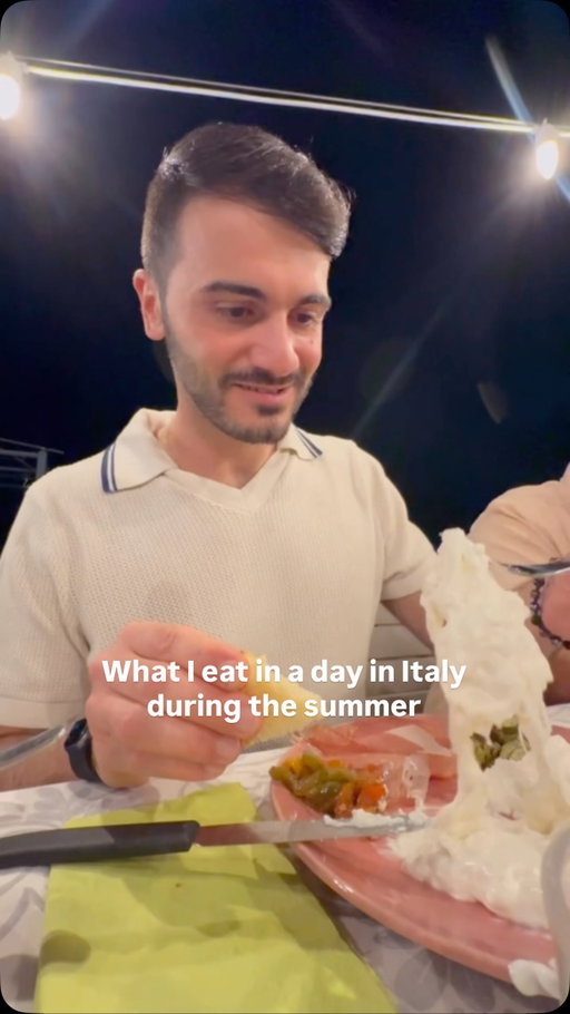 Wasn’t enough food🙂‍↕️ 

(@carlobrunolongo @sarahemollica)