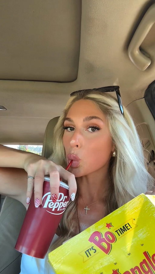 #ad what’s in my tailgate bag 👜 (@bojangles @drpepper edition) #BojanglesPartner #ItsBoTime