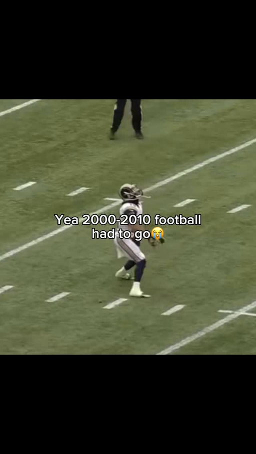 The NFL was moving INSANE in the 2000’s 😭🙏

🎥 TT/masonneditz

-
-
-
#nfl #2000s #football #nfledits #footballedits #fah