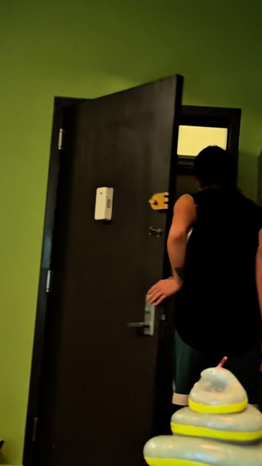 A slice of life in Bushwick America 

#Sketch #standup #lol #bushwick #nyc #lgbtq  #comedy #gay #usa