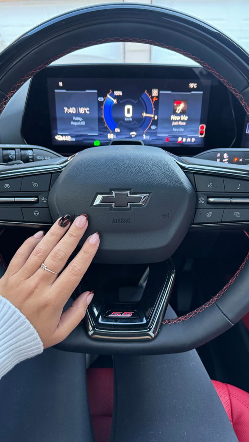 shoutout to @chevroletcanada for letting me test this out for a bit and now making me want to get a new car asap!! #chevroletblazerevss #chevroletcanada