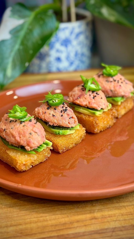 Spicy tuna crispy rice 🔥

By the way, I have a cookbook out! Link in my bio 🙏🏻

#tuna #rice #spicy #recipe #foodie #cooking #easyrecipe