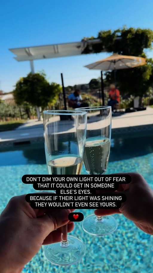 Cheers friends! 🥂
#styleformen #datingover40 #menover40 #menslifestyle