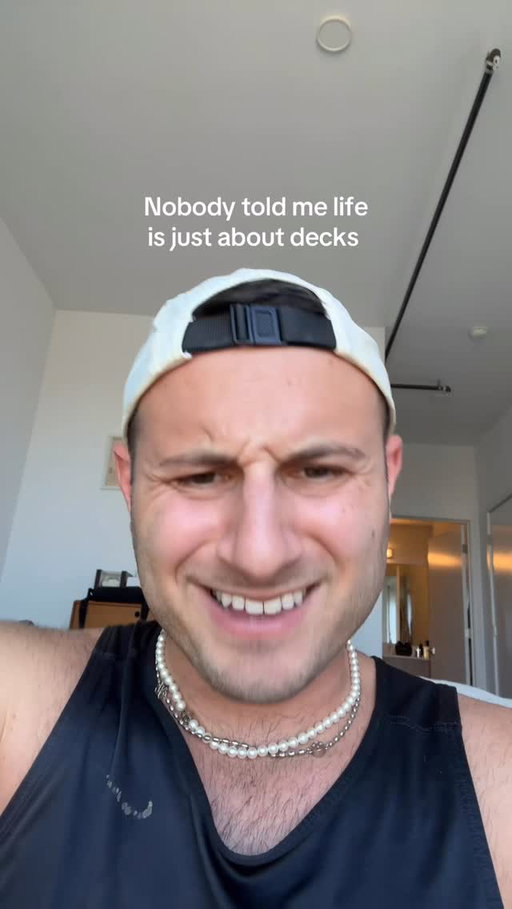 does anyone know where the latest version of the deck is? 

#millennial #millennials #comedy #corporatelife  #consulting