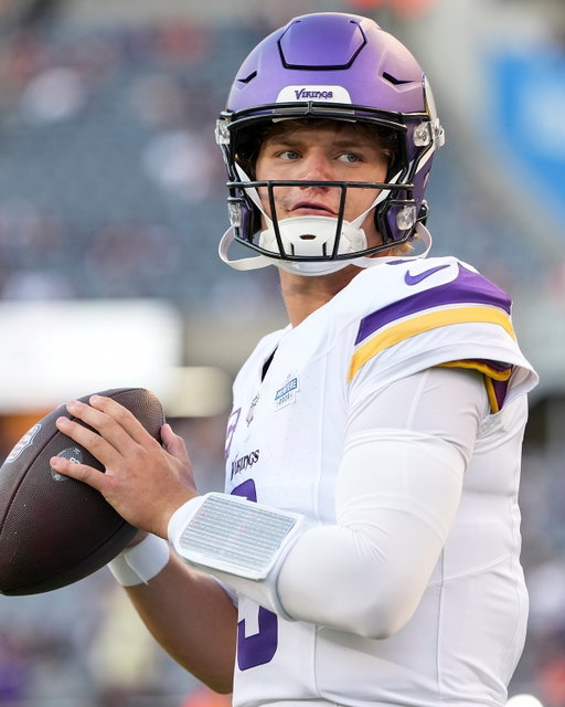 The J.J. era starts tonight under the lights ✨

MINvsCHI on ESPN/ABC
Stream on #NFLPlus and ESPN+