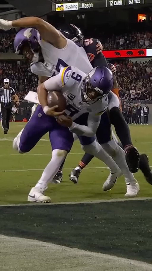 showing out in his NFL debut 👏

MINvsCHI on ESPN/ABC
Stream on #NFLPlus and ESPN+