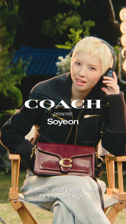 There’s a Tabby for everyone—whether you’re in the spotlight, calling the shots, or pulling looks behind the scenes. 🎬 Watch as our new ambassador, Korean artist #SOYEON, plays every role and looks great doing it.

Carry all your expressions. #CourageToBeReal #CoachNY

Director: @teiturardal
Photographer: @elaine_constantine
Movement Director: @paulsadot
Coach Stylist: #OlivierRizzo
Talent Stylist: @fullofpetals 
Hair: @or_ramm_hair 
Makeup: @haemin_commune 
Manicure: @concept_j.sol
Music: Explosions by #CocoMorier
Creative Partners: @ape__cc & @mandailoop
Talent Agency: @housewithapool