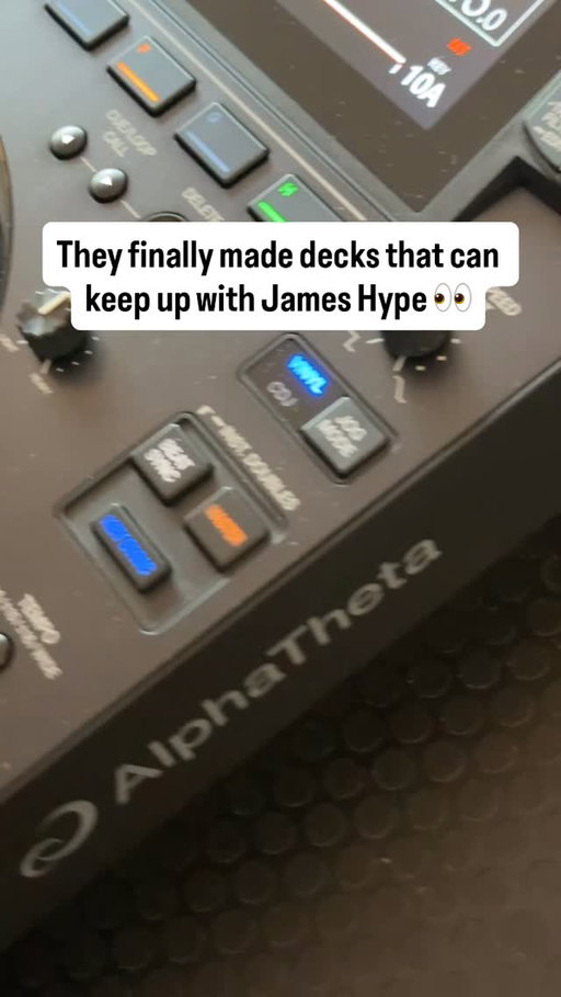 Meet the CDJ 3000X @alphathetaglobal 
#dj #producer #housemusic #pioneerdj #alphatheta #cdj3000x