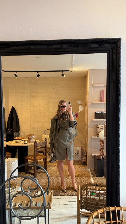 advertisement. getting into fall vibes with @hm