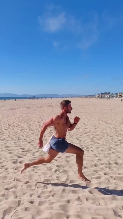 I like feeling fit, but I love feeling fast 💨 
Apples and oranges, but if it’s left up to me, I’d rather sprint on the beach than jog on concrete. 
Obviously, cardiovascular endurance is crucial for health longevity overall, but these days I tend to bias my training more towards anaerobic stuff vs aerobic stuff…As long as I’m getting 10k steps per day I’m ok with not doing long bouts of aerobic exercise. 
Also, as a dad my days with fast twitch muscle are numbered so I’m going to enjoy it while it lasts 😂