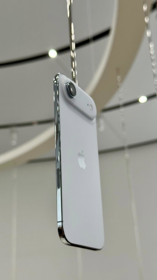 First look at the new iPhone Air
