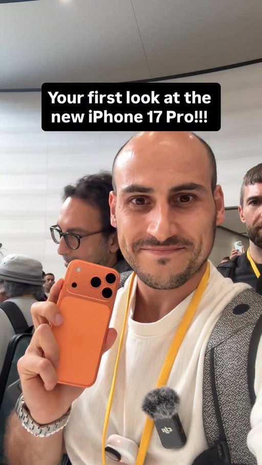 That Cosmic Orange hits different!
______
#iphone #iphone17pro #iphone17promax #newiphone #refinedsign