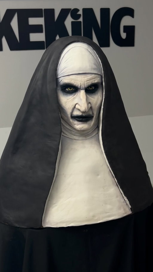 This Conjuring Cake will actually scare you 😰🍰
.
.
.
.
#theconjuring #cake #horror #scary #cakes #cakedecorating #haunted