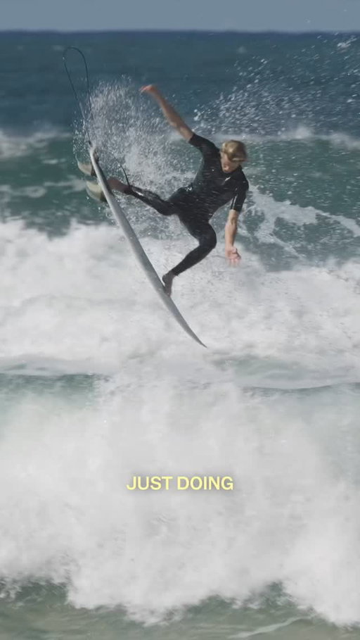 Our first @stab_high invitee does not have soft hands.

Congratulations to the 20-year-old carpenter from Caves Beach, Australia — @dom_thomo. 

Watch @stab x @sunbum’s impromptu contest at the link in our bio