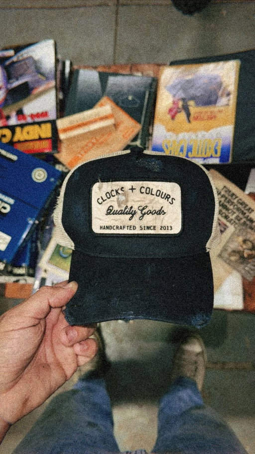 Took a new hat and ran it through a midlife crisis with some attitude. Now it feels like mine.

Pit Crew hat from @clocksandcolours