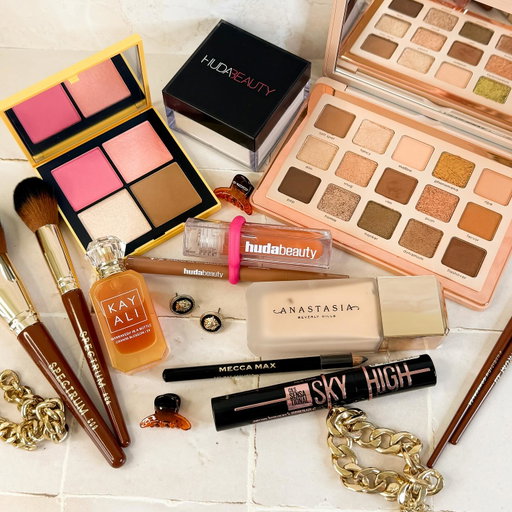 Today was dreary and I really needed some sunshine ☀️ So of course I used some happy products! 

Featuring:
☀️ @narsissist Hot Escape Cheek Palette II
☀️ @hudabeauty Easy Bake Setting Powder in Pound Cake
☀️ @natashadenonabeauty I Need a Warm Palette
☀️ @hudabeauty Lip Contour Stain in Soft Nude* & Faux Filler Lip Oil in Kalamantina - using @lippylinks 
☀️ @anastasiabeverlyhills Impeccable Blurring Second Skin Matte Foundation 
☀️ @maybelline Sky High Mascara in Cosmic Black*
☀️ @meccamax Eyeliner in Blackest Black
☀️ @kayali Marrakesh in a Bottle fragrance 
☀️ @spectrumcollections Brushes

What are you wearing today to bring a little sunshine into your life? 🌤️
.
.
.
@meccabeauty @sephoraaus #meccamoment #meccabeauty #sephoraaus #hudabeauty #natashadenonabeauty #makeupswatches #skincareaddict #makeupaddict #makeupjunkie #makeupflatlay #beautyinfluencer #makeupcollection #swatches #aussiebeautyblogger #makeupcommunity #discoverunder20k #beautymakeup #beautyobsessed 
Products marked with * were provided for consideration