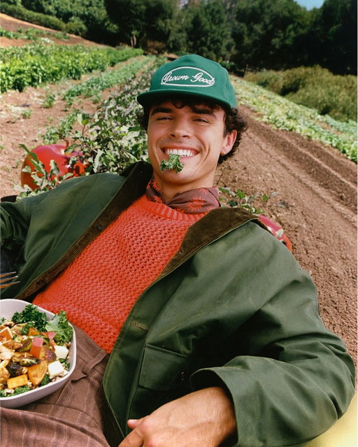 shop the collab. the limited edition sweetgreen x  @nicolasvans grown good trucker hat is available now at the link in bio.

each purchase benefits the Diabetes Research Institute Fund, whose mission is to cure diabetes through developing a biological cure.