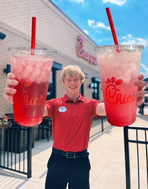 Need a bright, refreshing break in the day? Try one of our four Cherry Berry drinks, including new Cherry Berry & Sprite®. Made with natural cherry and berry flavors.