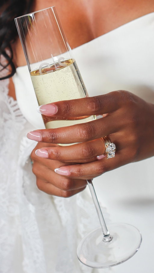 Toronto romance, elevated. The Broadview, golden hour, and one unforgettable “I do” 💍

for @curlysteph & @thegeoffman0 

Planner @kassiatjiaevents 
Venue @broadviewhotel 
Photographer @catherinegocephoto
Florals @theflower597toronto 

#TorontoWedding #TorontoBride #TorontoWeddings #BroadviewHotel #BroadviewHotelWedding #RiversideToronto