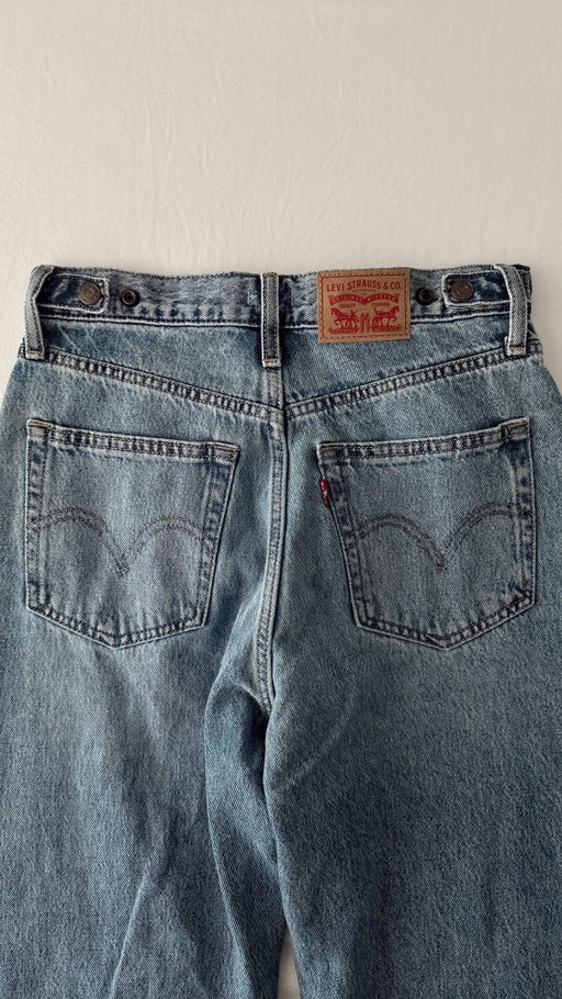 L!KE & COMMENT✨”ME”✨⬇️ FOR 🔗s! Must be following @bymya_kae or the DM won’t work!! 

👉🏽 Or shop everything on my Amazon Storefront under “LEVIS” List!! 

You can also Copy & Paste this 🔗 in ur browser and it will lead you straight to everything! ↓

🔗 https://amzlink.to/az0SBshdkHpb1 

#amazonfashion #amazonfinds #amazonstyle #amazondenim #amazonjeans #falljeans #fallfashion2025 #fallwardrobe #levisinspired #baggyjeans #dadjeans #barreljeans #cinchjeans #trendingdenim #aritziaaesthetic #pinterestoutfits #pintereststyle #falloutfitideas #falloutfitinspo #outfitinspo #wardrobestaples #capsulewardrobe
