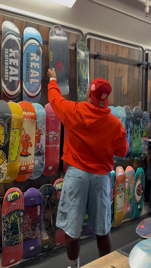 Our guy @cordano04 is pulling up to SunDiego this Friday with @toymachine💥! 

We can’t wait to see you there.

📅 Friday, September 12th
⏰ 5:00 PM
📍 SunDiego Boardshop — 2978 Carlsbad Blvd #120, Carlsbad 

#sundiego #skate #skateshop #pro #toymachine
