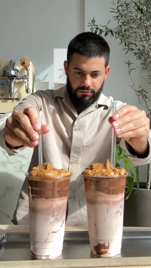 Fluffy coffee with chocolate spread 
Ingredients 
Instant coffee 3 tablespoons 
Hot water 6 tablespoons 
Sugar or honey 1-2 tablespoons 
Mix well for 2-3 minutes 
Chocolate spread 1 tablespoon 
Milk of choice 1 cup and ice cubes 

It’s so good! Would you try?

#coffeebro #icedmocha #fluffycoffee