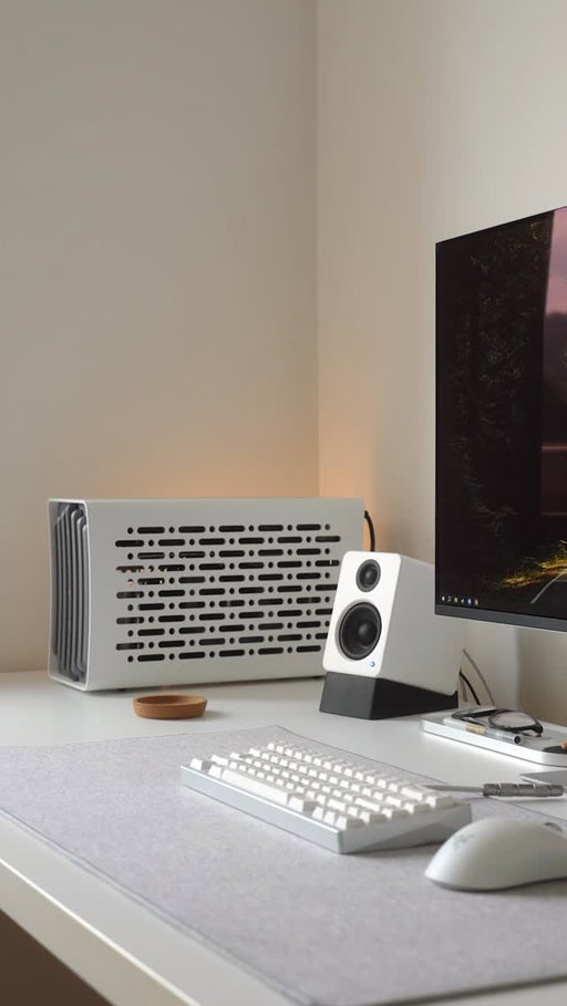 Cable management 101 🧐

#desksetup #homeoffice #minimalsetup