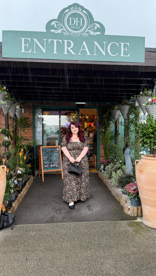 Adpr - Dunston Hall Garden Centre, Chesterfield 📍

Last week we headed for a rainy day at Dunston Hall and got to experience the delicious food at @dunstonhallbistro and then we shopped at @dunstonhallfoodhall 😍

Everything is so beautiful there! The food in The Bistro was really impressive and the food hall afterwards? Well, we’re already planning our next trip!!

A place the whole family can really enjoy! 

Definitely worth adding to your list if you’re local! 🥰

#dunstonhall #chesterfield #yorkshire #dunstonhallgardencentre