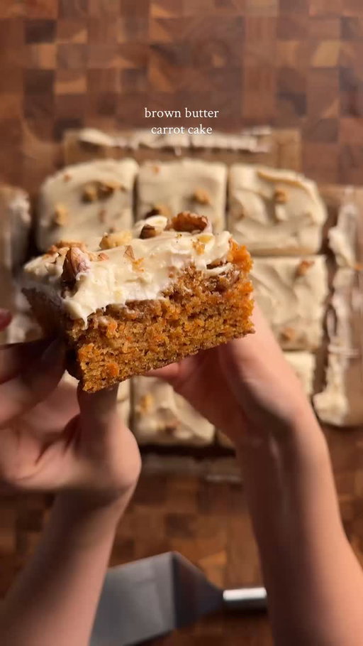 brown butter carrot cake with cream cheese icing
loaf:
3/4 cup (170g) unsalted butter → brown it
1 cup (200g) brown sugar
2 eggs
1/4 cup (60g) unsweetened applesauce
1/4 cup (60g) buttermilk
1/2 tsp (2g) vanilla
1 1/4 cup (155g) ap flour
1 tsp (5g) baking soda
1/4 tsp (1g) salt
1/2 tsp (1g) cinnamon
1/4 tsp (0.5g) nutmeg
1/4 tsp (0.5g) ground ginger
1 1/2 cups (180g) shredded carrots
1/3 cup (35g) walnuts
*brown the butter and let cool for 10-15 min. whisk together the brown butter, sugar, applesauce, eggs, buttermilk and vanilla. in another bowl, whisk together the flour, baking soda, salt, and spices. add the dry into the wet and fold gently to mix. then add in the shredded carrots and walnuts. pour into a 9x9 pan and bake for 28-35 min at 350f (or until a toothpick comes out clean). 

icing:
8 oz cream cheese
4 tbsp (57g) unsalted butter
1 tsp (4g) vanilla
1/4 tsp (1g) cinnamon
pinch of salt
1 1/2 cups (180g) powdered sugar
*cream together the butter and cream cheese until smooth. add in the vanilla, cinnamon, and salt. mix this well then add in the powdered sugar. if needed, add some milk or cream to thin it out. spread on top and top with some extra walnuts (optional). #carrotcake #baking #recipe #fallrecipes