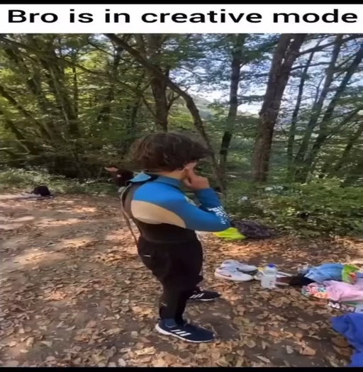 Bro is in creative mode #minecraft #memes #minecraftfyp #mc #viral #gaming #creativemode #fyp #fypシ