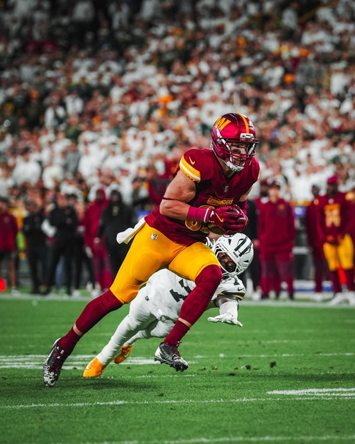 ERTZ TO THE END ZONE 

📺 #WASvsGB @nflonprime