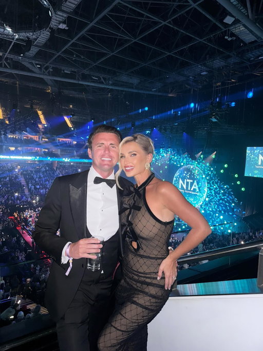 NTA’s with my ❤️ @gregory_shep ✨ 

Dress ~ @karen_millen