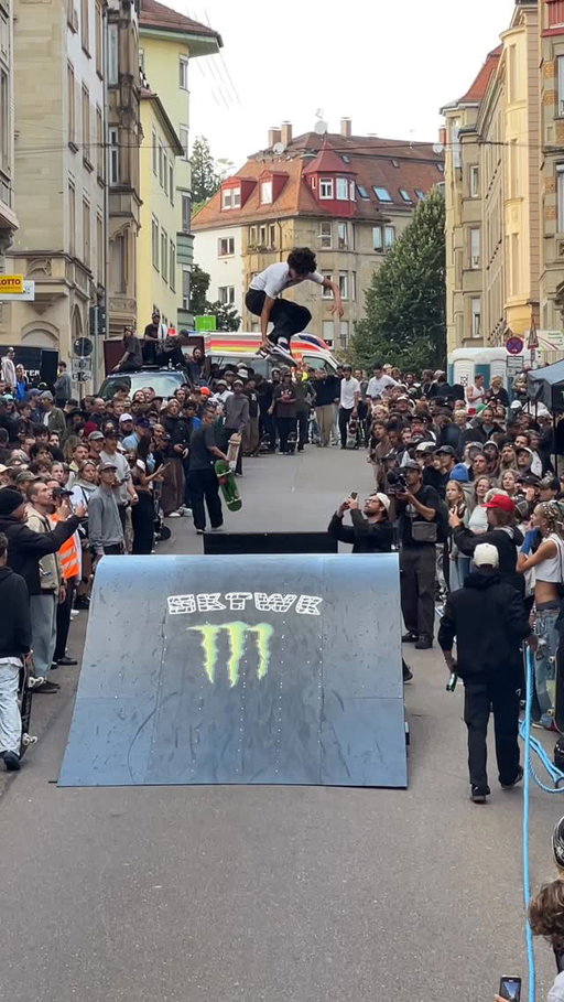 @monsterenergy @sktwk.de downhill takeover😌