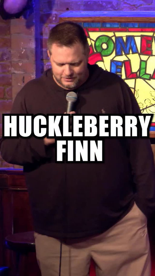 These interactions im having with people are RIDICULOUS 😂 Here’s another fun clip from the world famous @comedycellarusa Go to derrickstroupcomedy.com for all my upcoming tour dates 🚀🚀🚀
