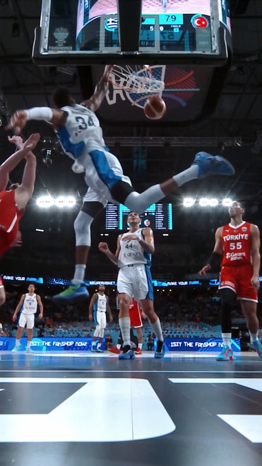 Giannis for the baseline slam! 🦸‍♂️ 

#EuroBasket | #MakeYourMark
