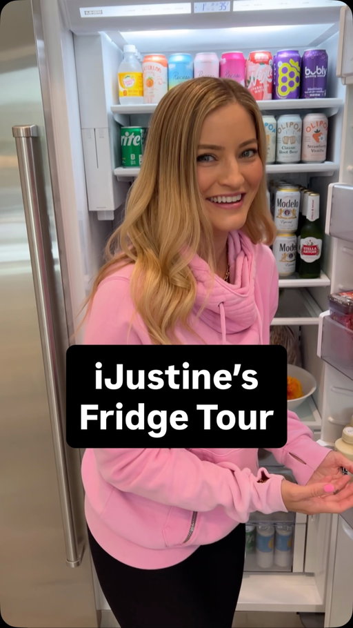 beverage QUEEN 🩷
.
.
.
#ijustine #fridgetour #sporked #mythical #beverages #soda #seltzer