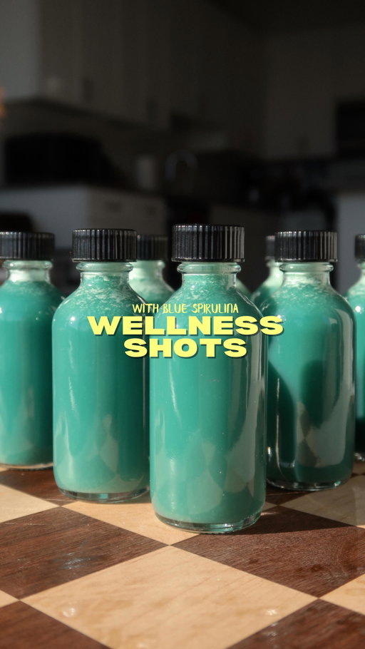 Batching immunity shots can sometimes be a pain to prep, but it’s always worth it to grab-and-go throughout the week. 

𝐫𝐞𝐜𝐢𝐩𝐞:⁣
• 1 pomelo 
• 1 lemon
• 1 ginger root, whole
• 1lb of celery, chopped
• 1 tsp of blue spirulina
⁣
Yields — 8 servings. 

𝐦𝐞𝐭𝐡𝐨𝐝: ⁣
• Thoroughly wash all fruits + veggies.
• Remove the skin from the pomelo and lemon. 
⁣• Roughly chop all. 
• Add all to a juicer, including a serving of blue spirulina powder. 
• Distribute evenly amongst shot glasses.
Note: Store in the refrigerator for no longer than 4-5 days. 

𝐨𝐭𝐡𝐞𝐫 𝐩𝐨𝐬𝐭 𝐝𝐞𝐭𝐚𝐢𝐥𝐬: 
• Shot glasses linked under: “juicing must haves.”
• Knife from: @shuncutlery 
• Cutting board by: @stormy_studios_designs 
• Ring from: @bldxmonique 
• Juicer from: @namawell (code: Pilar10)
• Stainless steel funnel from: @williamssonoma 

Enjoy 🫶🏽
———————————————
#immunityshot #juicing #juicingrecipes #juicingforhealth #wellnessshots #immunitysupport #juicecleanse #juicerecipes