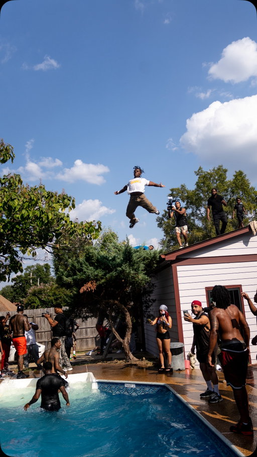 @ishowspeed had the BEST time in Memphis slicing the pool with us😭😭😭😂😂😂😭😭🌊

Twitch - Sean Odigie #reels #explorepage #explore #exploremore #trending #trend #viral #funny #jokes #pranks #ishowspeed #memphis #slicing #moneybaggyo #poolparty #memphispoolparty