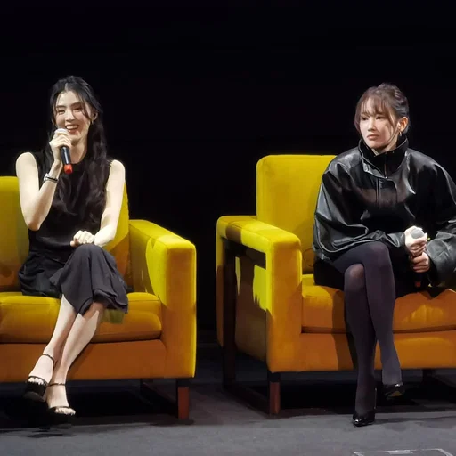 TIFF50 - In Conversation with Han So-hee and Jun Jong-seo.

Both Korean Superstars are friends and they are both starring in the latest film called "Project Y".

Special thanks for having me!

#TIFF50 #TIFF #이소희 #전종서 #全鐘瑞 #李韶禧#torontointernationalfilmfestival #Filmfestival #film #HanSoHee #ProjectY #JunJongSeo #kpop #korean #koreanfilm #inconversation #asianpride #Toronto #MoVernie