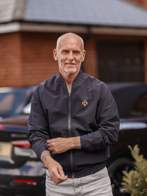 Weekend ready.
Rocking the @realpowerofone jacket The Eminence, a collaborative masterpiece with Filippo Di Nardo, the Italian master craftsman of global distinction. 

Versatile for any occasion, especially post workout. 
Highly recommend this jacket (and the rest of the collection) 
💯 Top quality, guaranteed 🥊

#darrenkbranch #jacketseason #ad 
.
.
Pics @helengr33n