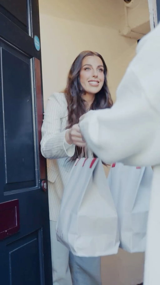 Running a business means I’ve got a team for everything… except the personal stuff. Coffees, trains, dinners.. Comet sorts it all in seconds so I can focus on what matters 💻 @perplexity.ai #CometPartner ad