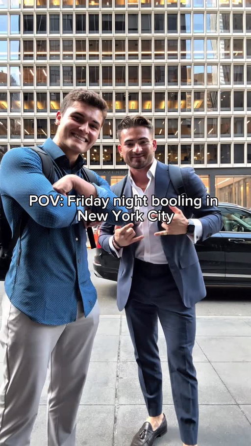 What you know about a bro lift 🤔

@bumenergy 

#fridaynight #funnights #afterwork #fitnesslife #happyhour #gymlife #brotime #winelover #workhardplayhard #bmw #nicecar #corporate #corporatelifestyle #office #newyorkcity #nyclife #youngadult #twenties #fyp