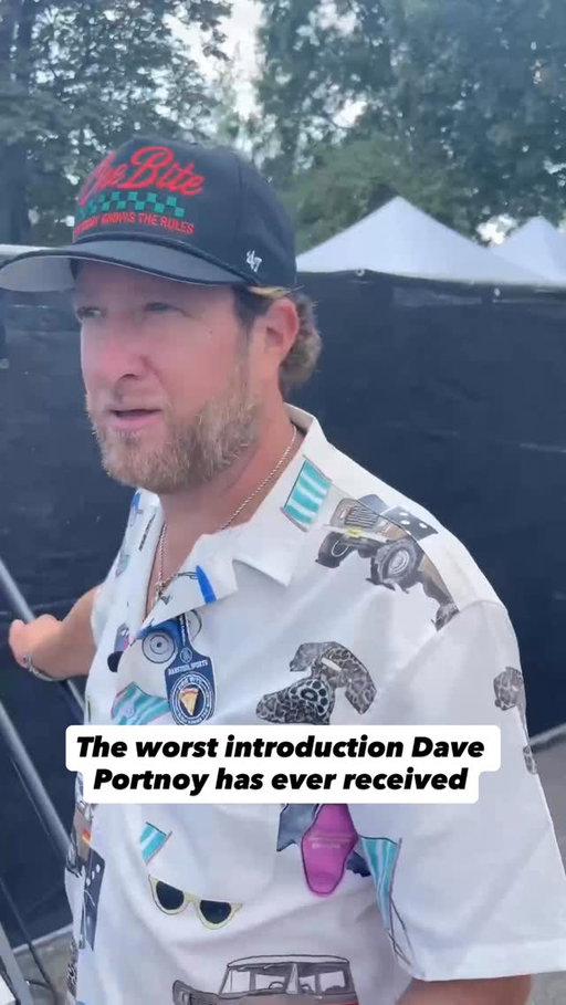 The worst intro ever on the world’s tiniest stage at @onebitepizzafest. Thankfully @frankpepepizza came to the rescue! @stoolpresidente
