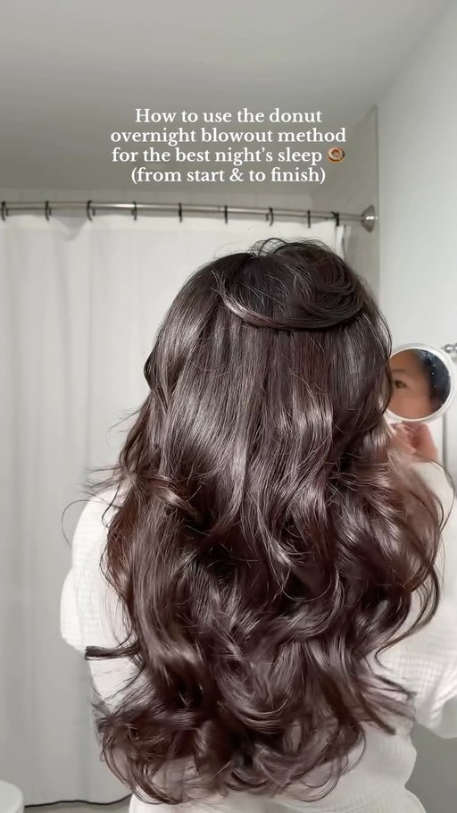 It is the comfiest method ngl 🤷🏻‍♀️ #hair #hairinspiration #hairinspo #hairofinstagram #hairtips #hairvideo #hairoftheday #hairstyle #hairtutorial #hairideas #blowout #blowoutstyles
