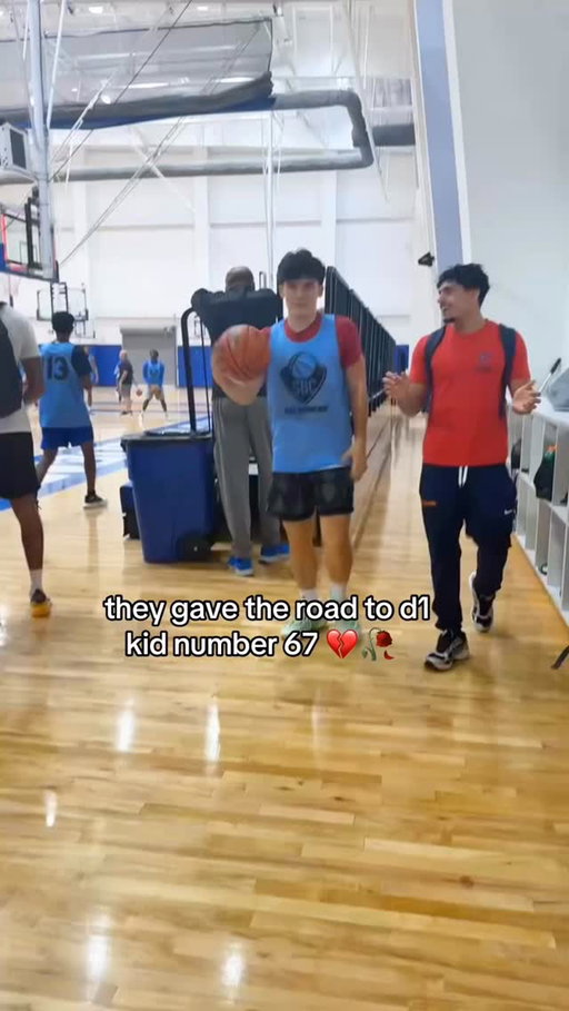 had to be on purpose 😭 #basketball #explore #fyp #viral #roadtod1 #67