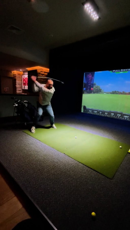 My fastest club head speed ever!! After a long old day at @fairmontstandrews with @sebcbrown4 and @forebrosgolfs you might not like it, but this is what peak performance looks like 😅 #golf #golfswing #speed