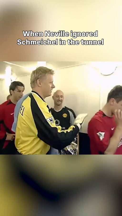 It’s Manchester Derby Day… ⚔️

Throwback to Derby Day in 2002 when Gary Neville gave Peter Schmeichel the cold shoulder after the Great Dane had made the move across the divide! 😅