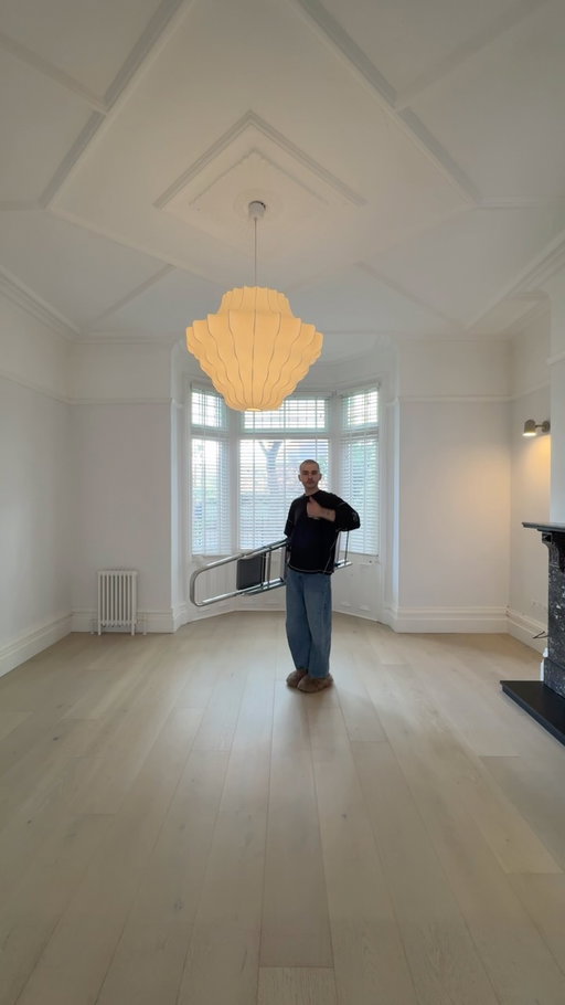 Welcome to my new house!! 🤩 (as if I’m saying that!) - this SUPER Sunday reset looks a little different than usual but I’m easing you guys in gently, just you wait till we get to the kitchen 🫣 

#sundayreset #weeklyreset #cleanwithme #cleaningmotivation
